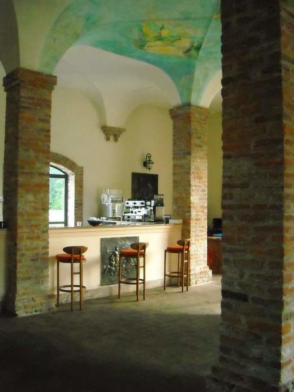 Tenuta Il Tenchio Hotel Lacchiarella ภายนอก รูปภาพ